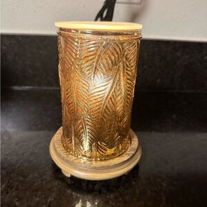 Elegant Gold Leaf simmer light